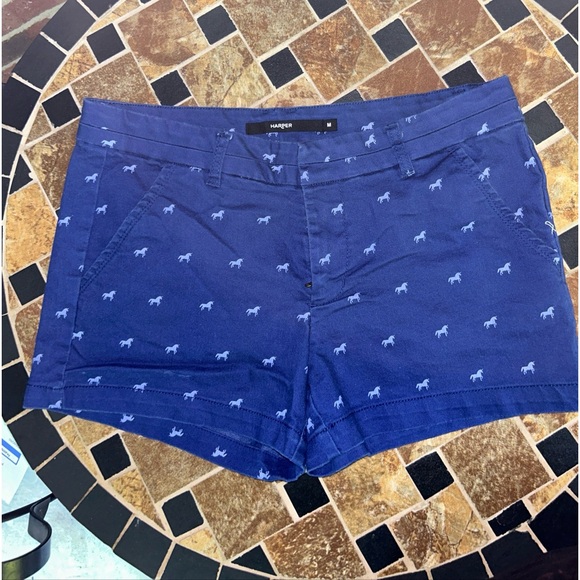 Harper Womens Shorts Size Medium blue unicorn Whimsical inseam 3 stretch - Picture 1 of 9